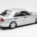 Mercedes C36 AMG W202 Argintiu UT Models 1:18 - image 2 of 6