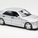 Mercedes C36 AMG W202 Argintiu UT Models 1:18 - image 4 of 6