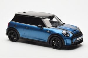 Mini Cooper S F56 Island Albastru Otto 1:18 OT982 Rășină - imaginea 4 din 6