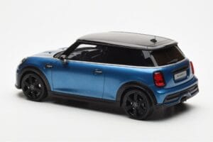 Mini Cooper S F56 Island Albastru Otto 1:18 OT982 Rășină - imaginea 5 din 6
