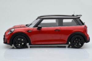 Mini Cooper S JCW F56 Roșu Otto 1:18 OT984 Rășină - imaginea 3 din 6