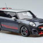 Mini John Cooper Works GP F56 Gri Otto 1:18 - image 4 of 6