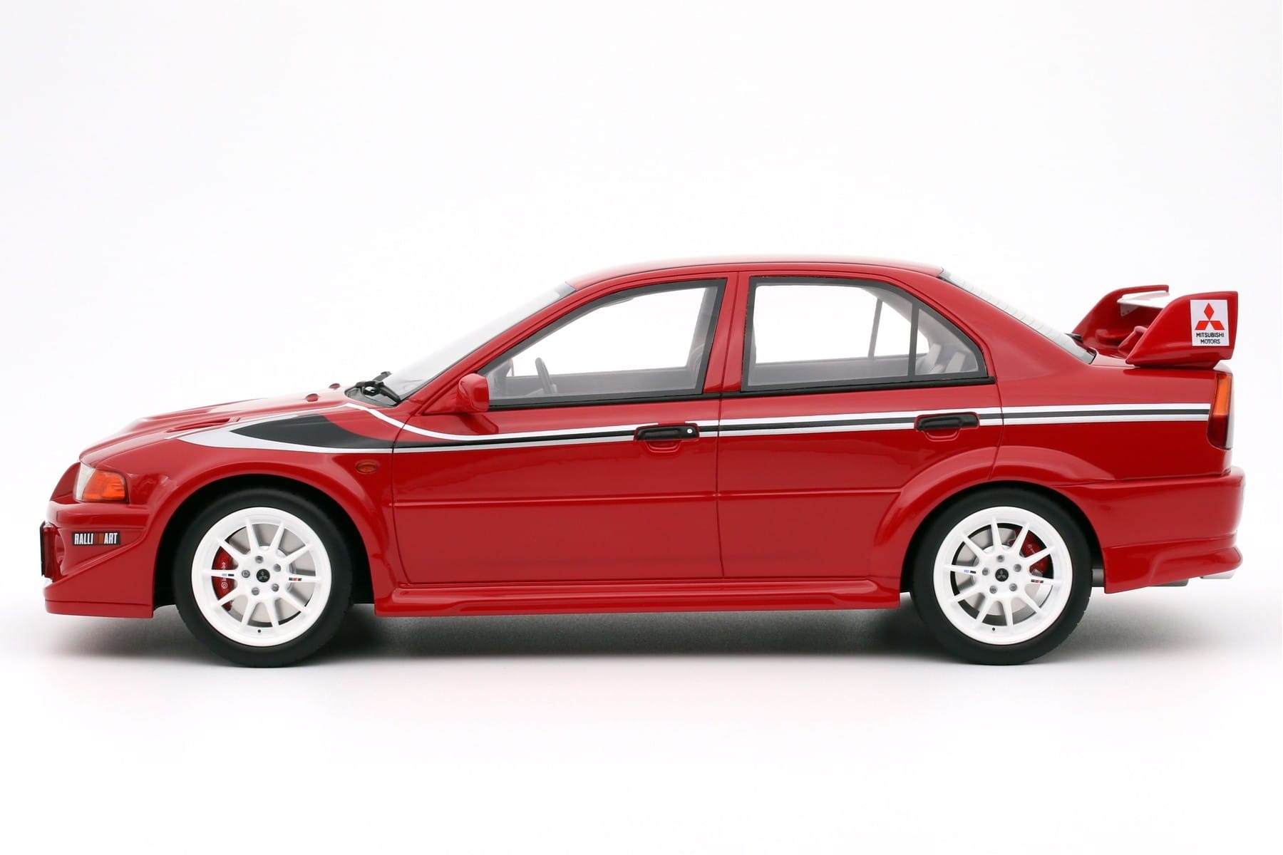 Mitsubishi Lancer Evolution VI CP9A Tommi Makinen Edition Roșu Otto 1:18 OT422 Rășină - imaginea 3 din 5