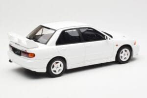 Mitsubishi Lancer Evo III Scotia Alb Otto 1:18 OT1065 Rășină - imaginea 2 din 6