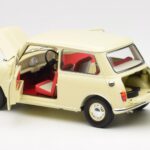 Morris Mini Minor Alb Kyosho 1:18 08964W - image 5 of 8