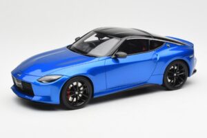 Nissan Fairlady Z Z35 Bayside Albastru GT Spirit 1:18 GT387