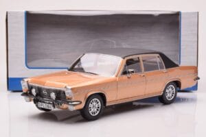 Opel Diplomat B Bej Metalizat MCG 1:18 MCG18335 Metal - imaginea 6 din 6