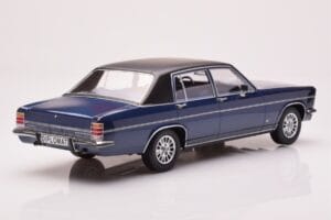 Opel Diplomat B Albastru Închis Metalizat MCG 1:18 MCG18336 Metal - imaginea 2 din 6