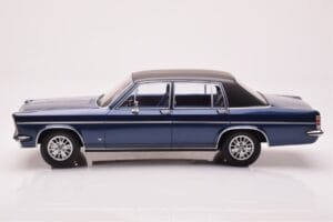 Opel Diplomat B Albastru Închis Metalizat MCG 1:18 MCG18336 Metal - imaginea 3 din 6