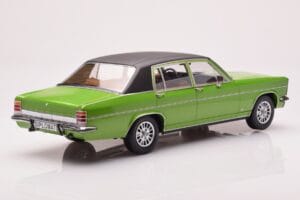 Opel Diplomat B Verde Metalizat MCG 1:18 MCG18337 Metal - imaginea 2 din 6