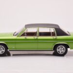 Opel Diplomat B Verde Metalizat MCG 1:18 - image 3 of 6