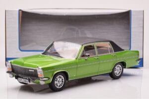 Opel Diplomat B Verde Metalizat MCG 1:18 MCG18337 Metal - imaginea 6 din 6