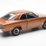 Opel Manta A Bronz Metalic Norev 1:18 - image 3 of 8