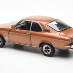 Opel Manta A Bronz Metalic Norev 1:18 - image 7 of 8