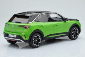 Opel Mokka-e GS Line Matcha Verde Otto 1:18 OT435 Rășină - imaginea 2 din 5