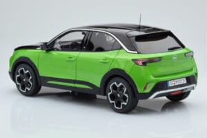 Opel Mokka-e GS Line Matcha Verde Otto 1:18 OT435 Rășină - imaginea 4 din 5