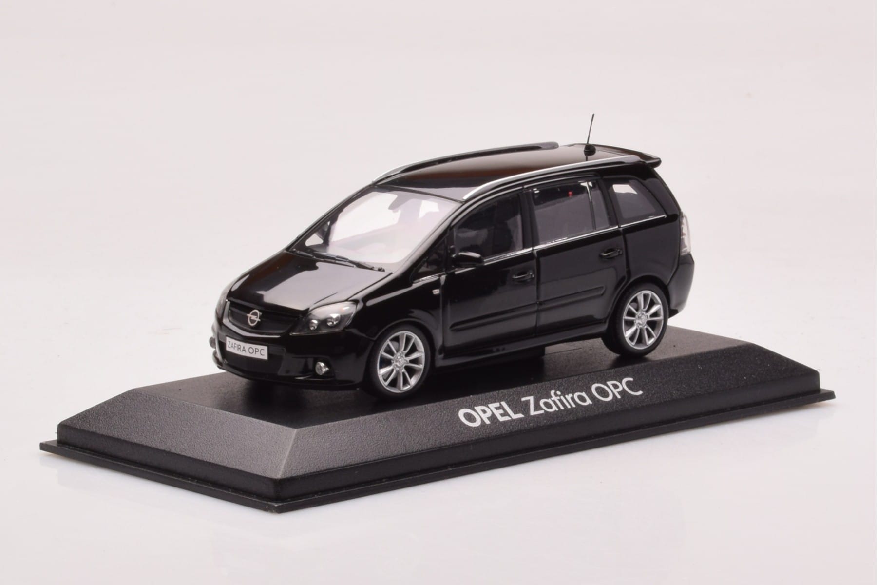 Opel Zafira B OPC Negru Minichamps 1:43 1799622 Metal - imaginea 2 din 4