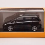 Opel Zafira B OPC Negru Minichamps 1:43 - image 4 of 4