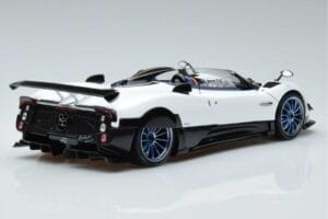 Pagani Zonda HP Barchetta Carbon Fiber Alb LCD 1:18 LCD18009-WH Metal - imaginea 3 din 9