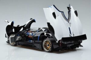 Pagani Zonda HP Barchetta Carbon Fiber Alb LCD 1:18 LCD18009-WH Metal - imaginea 7 din 9