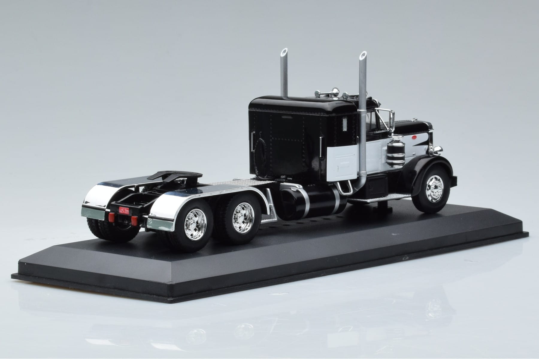 Peterbilt 350 Negru IXO 1:43 TR114 Metal - imaginea 2 din 6
