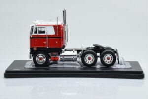 Peterbilt 352 Pacemaker Roșu Alb IXO 1:43 TR097 Metal - imaginea 2 din 4