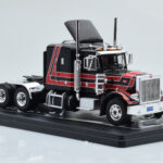 Peterbilt 359 Negru Roșu IXO 1:43 - image 3 of 4