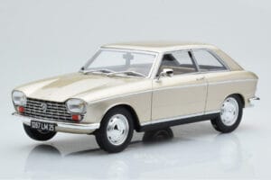 Peugeot 204 Coupe Bej Otto 1:18