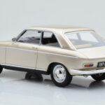 Peugeot 204 Coupe Bej Otto 1:18 - image 5 of 6