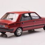 Peugeot 305 GTX Roșu Plaisir Otto 1:18 - image 2 of 6