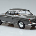 Peugeot 404 Coupe Graphite Gri Norev 1:18 - image 6 of 7