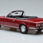 Peugeot 504 Cabriolet Roșu Norev 1:18 - image 7 of 8
