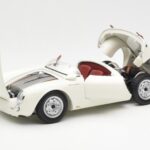 Porsche 550 Spyder Editie 70 Ani Alb Schuco 1:18 450033300 - image 2 of 8