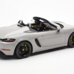 Porsche 718 Spyder Crayon Gri GT Spirit 1:18 GT436 - image 2 of 6