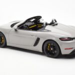Porsche 718 Spyder Crayon Gri GT Spirit 1:18 GT436 - image 5 of 6