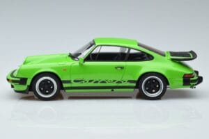 Porsche 911 3.2 Carrera Verde Lime GT Spirit 1:18 GT740 Rășină - imaginea 3 din 6