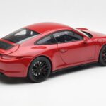 Porsche 911 991 Carrera GTS Carmine Roșu Schuco 1:18 450039000 - image 3 of 8