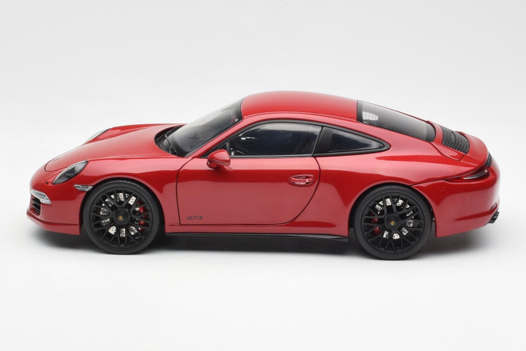 Porsche 911 991 Carrera GTS Carmine Roșu Schuco 1:18 450039000 Metal - imaginea 4 din 8