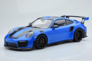 Porsche 911 GT2 RS 991.2 Weissach Package Albastru Jante Magneziu Negre Minichamps 1:18