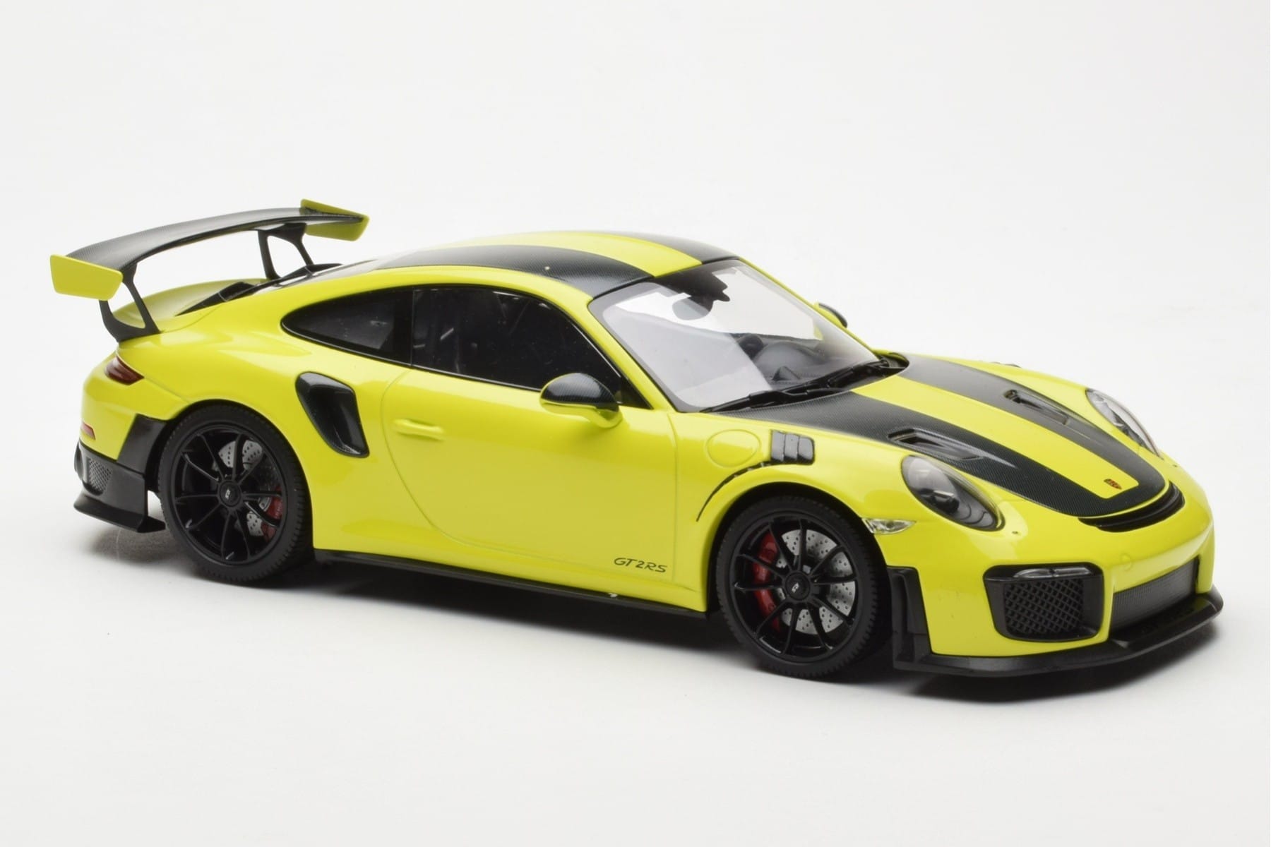 Porsche 911 991.2 GT2 RS Verde Deschis Cu Jante De Magneziu Negre Minichamps 1:18 155068300 Metal - imaginea 4 din 6
