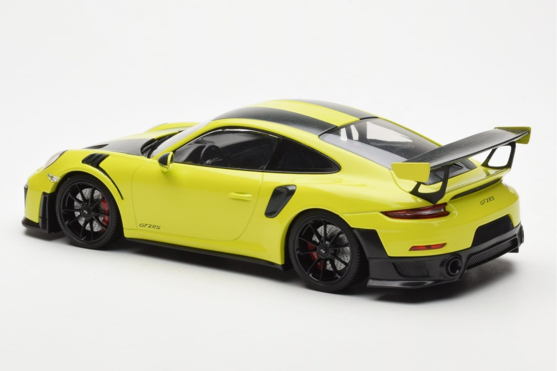 Porsche 911 991.2 GT2 RS Verde Deschis Cu Jante De Magneziu Negre Minichamps 1:18 155068300 Metal - imaginea 5 din 6