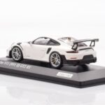 Porsche 911 991.2 GT2 RS Alb Minichamps 1:43 - image 3 of 4
