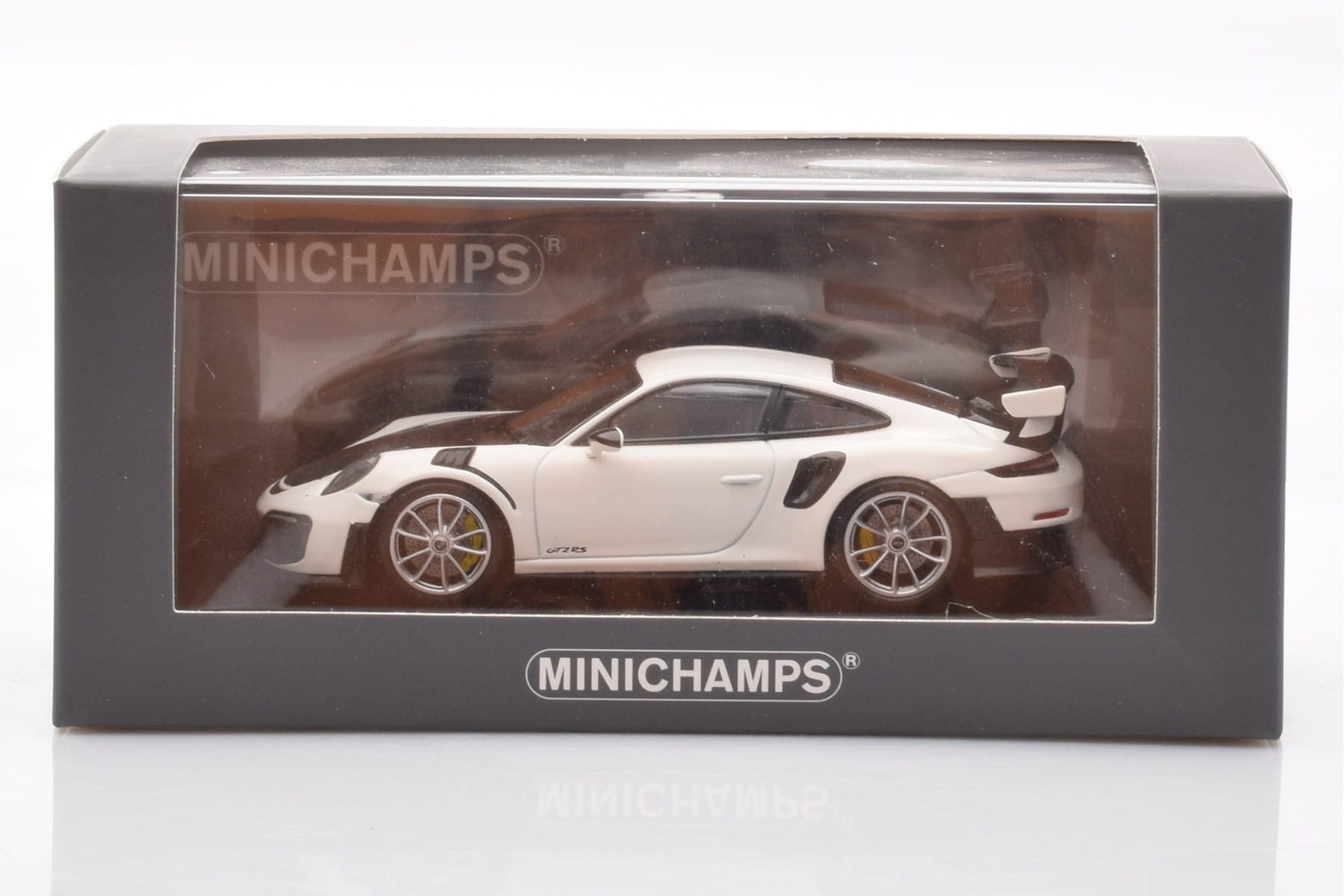 Porsche 911 991.2 GT2 RS Alb Minichamps 1:43 CA04318004 Metal - imaginea 4 din 4