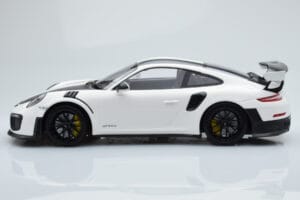 Porsche 911 GT2 RS 991.2 Weissach Package Alb Jante Magneziu Negre Minichamps 1:18 153068309 Metal - imaginea 3 din 6