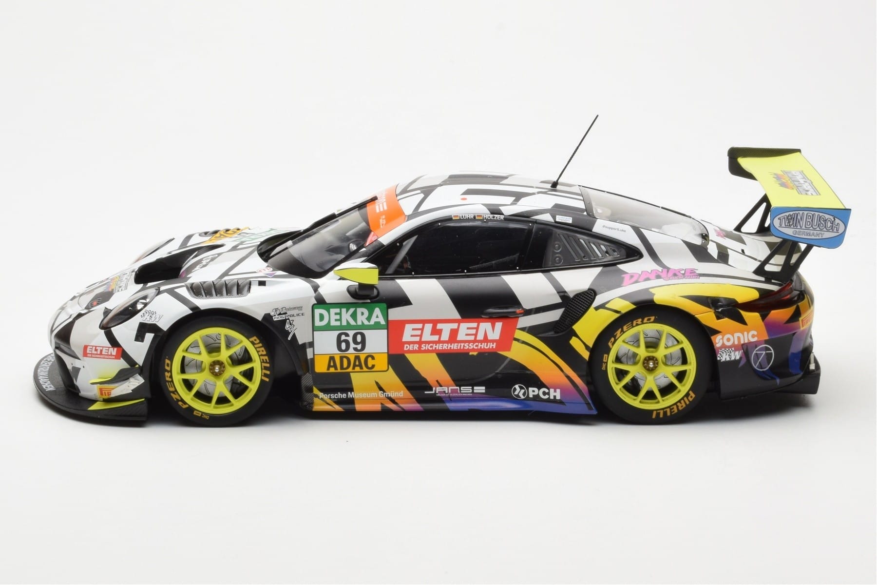 Porsche 911 991.2 GT3 R #69 Team Iron Force Racing Ring Police L. Luhr / M. Holzer ADAC GT Masters 2019 Minichamps 1:18 15319 - imaginea 3 din 6