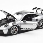 Porsche 911 992 GT3 Weissach Pack GT Argintiu Metalic Norev 1:18 - image 2 of 8