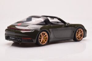 Porsche 911 992 Targa 4S Verde Oliv GT Spirit 1:18 GT438 Rășină - imaginea 2 din 6