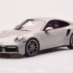 Porsche 911 992 Turbo S Crayon Gri GT Spirit 1:18