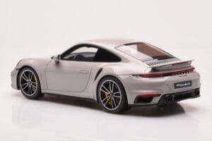 Porsche 911 992 Turbo S Crayon Gri GT Spirit 1:18 GT431 Rășină - imaginea 5 din 6