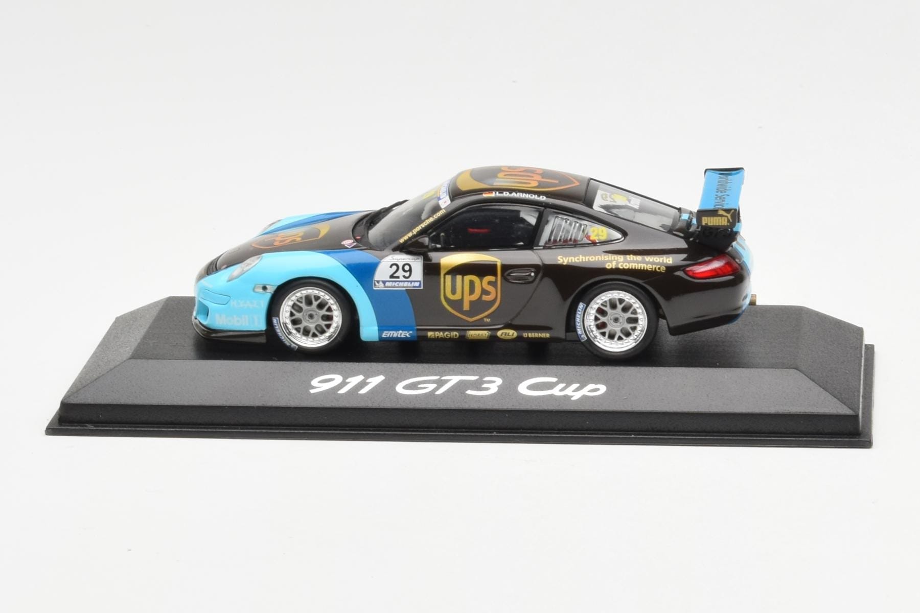 Porsche 911 996 GT3 Cup #29 D. Arnold UPS Porsche Supercup 2006 Minichamps 1:43 WAP02012416 Metal